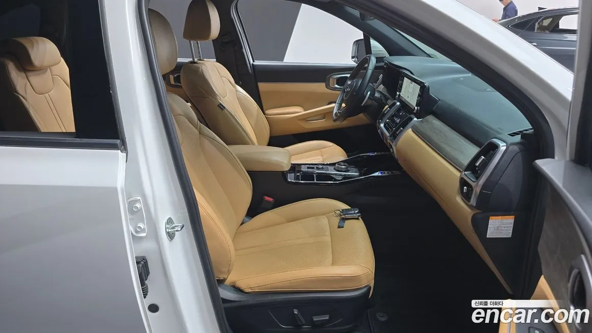 Kia Sorento — фото 6
