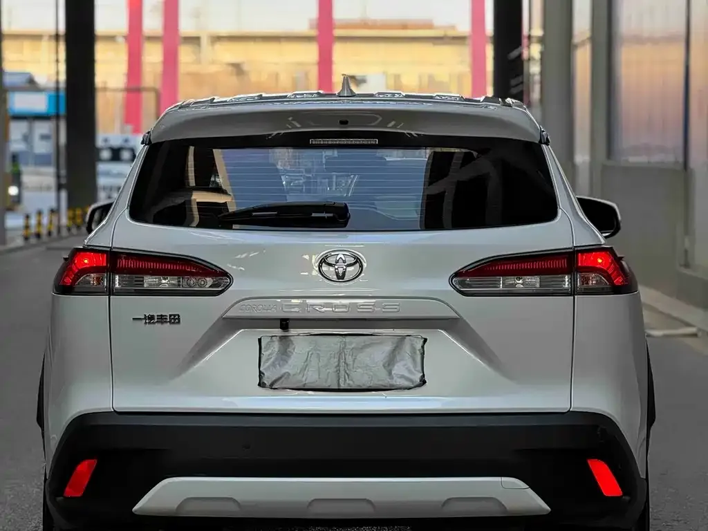 Toyota Corolla Cross — фото 6