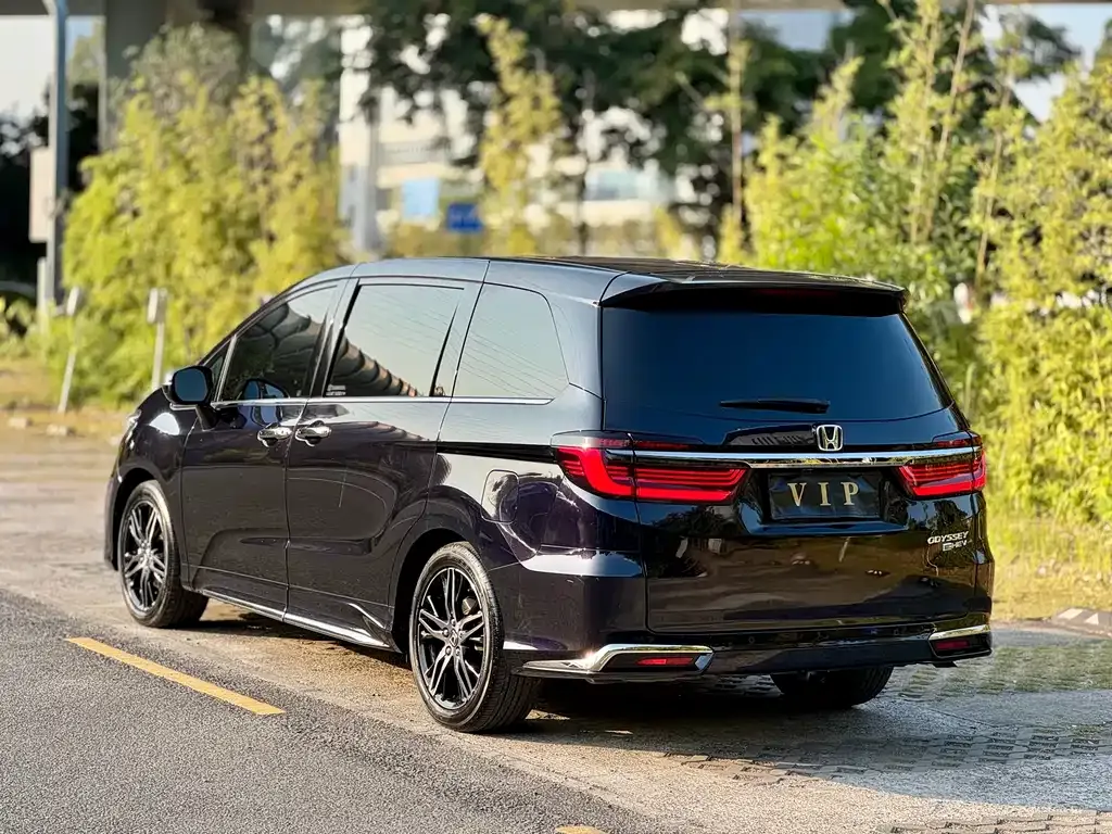 Honda Odyssey — фото 4