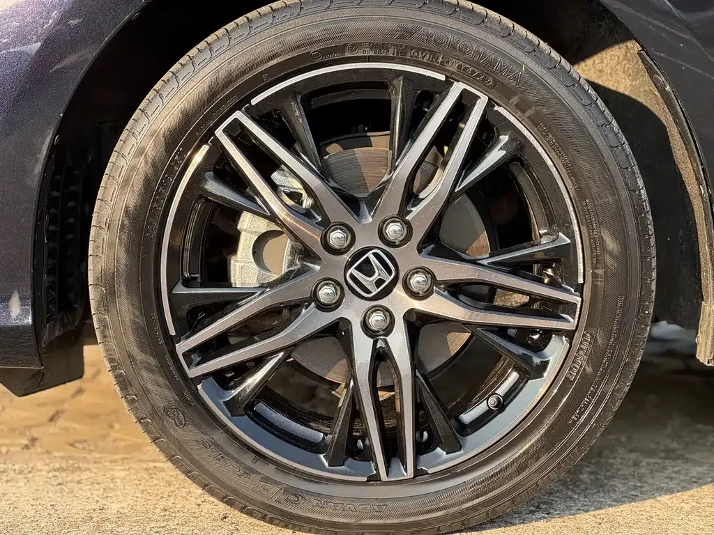 Honda Odyssey — фото 10