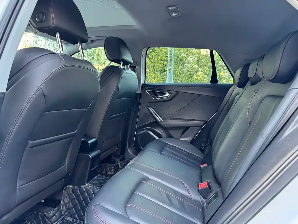 Audi Q2L 2022 из CN, фото 2