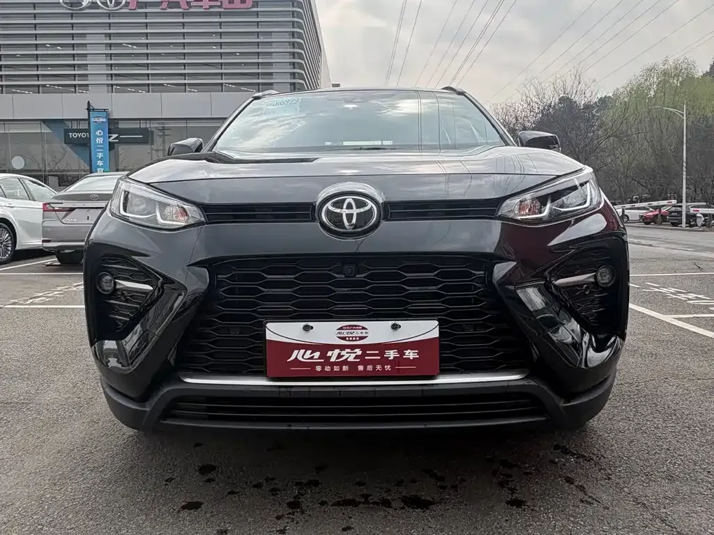 Toyota Wildlander — фото 10