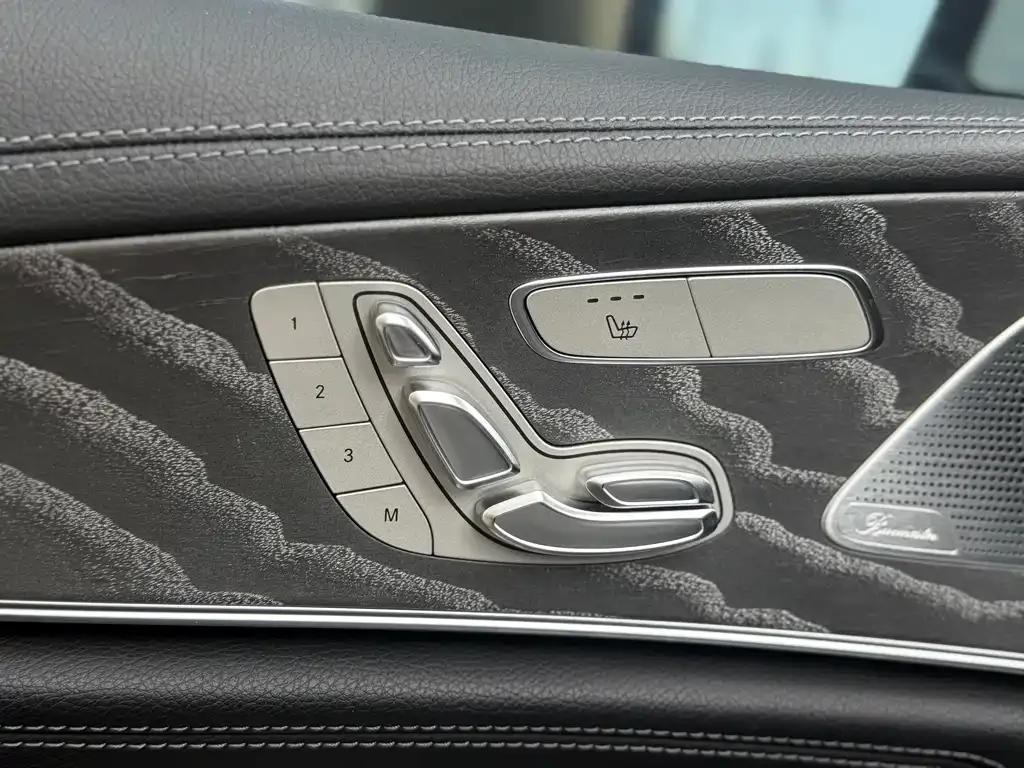 Mercedes-Benz CLS — фото 5