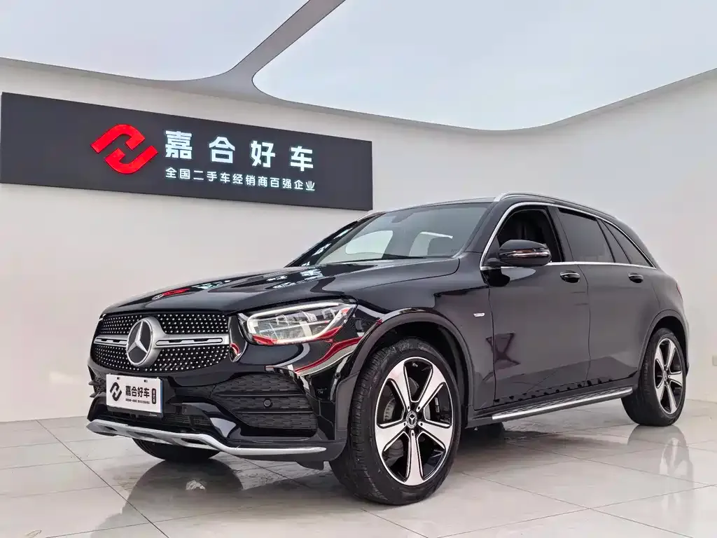 Mercedes-Benz GLC — фото 1
