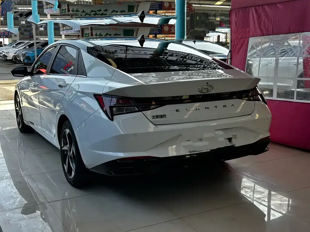 Hyundai Elantra 2023 из CN, фото 6