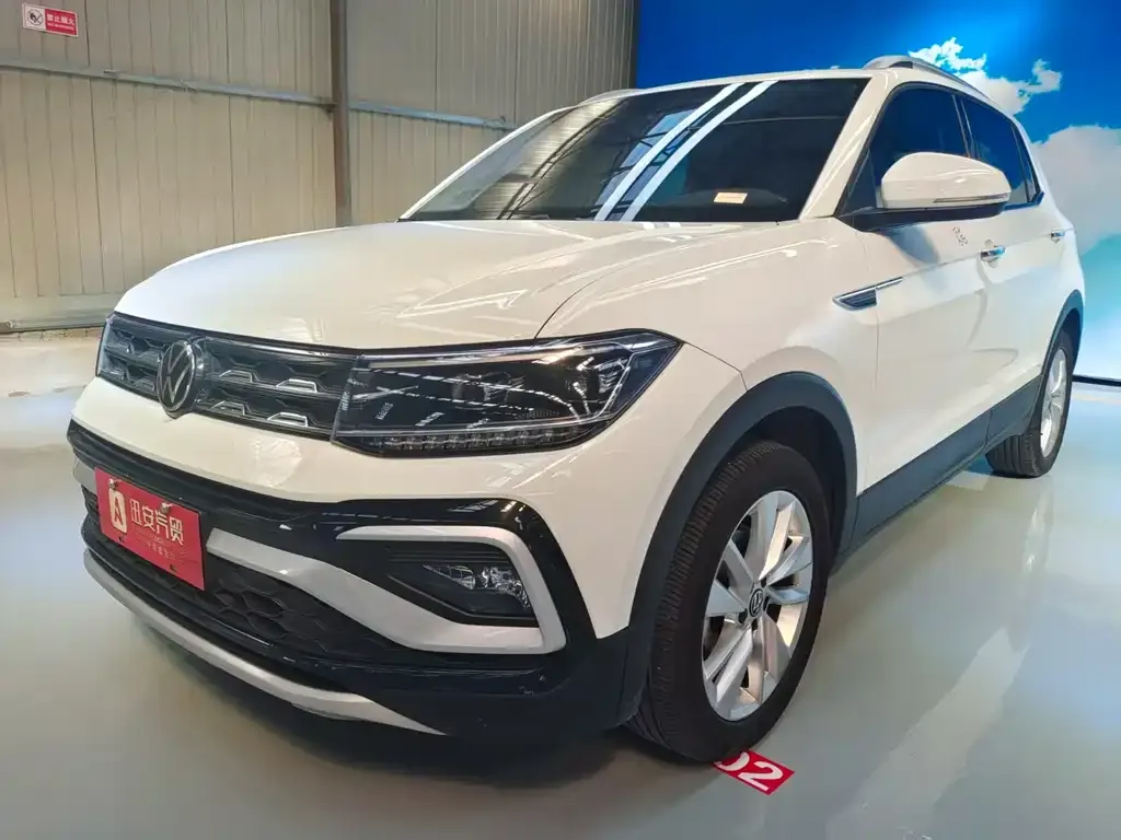 Volkswagen T-Cross — фото 1