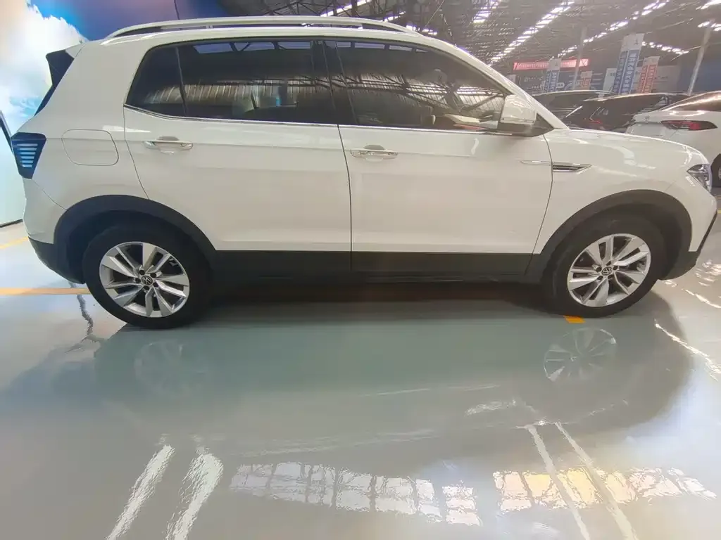 Volkswagen T-Cross — фото 2