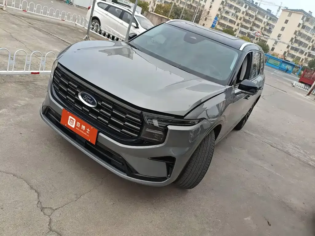 Ford Edge — фото 1