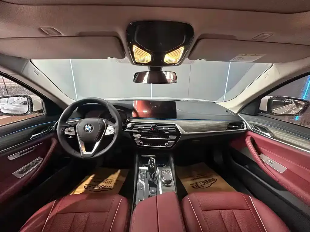 BMW 5 Series New Energy — фото 9