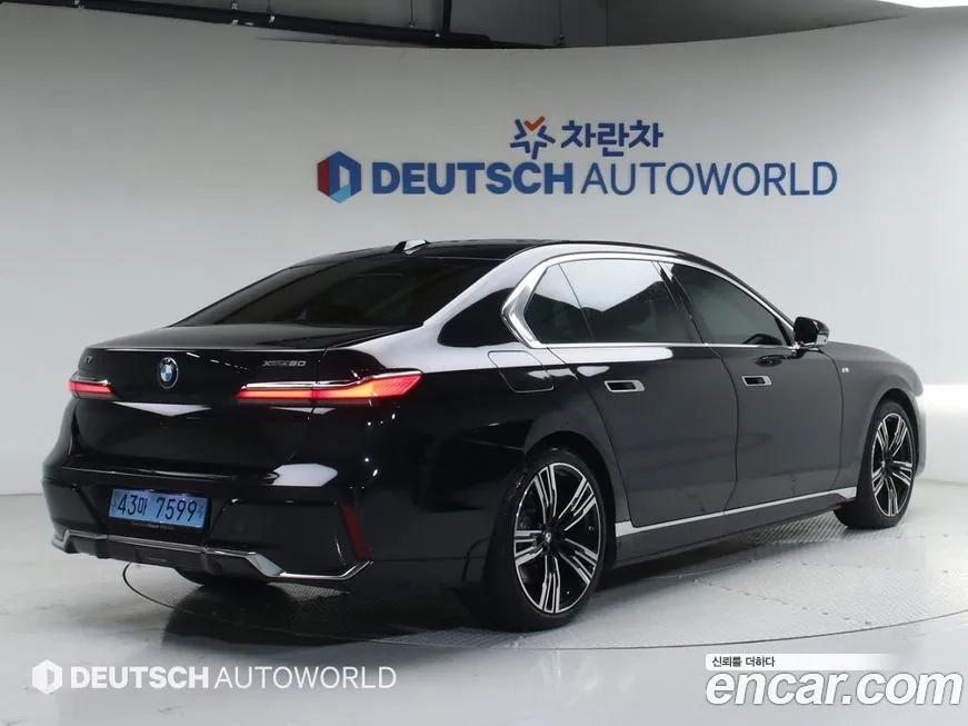 BMW i7 2023 из KR, фото 2