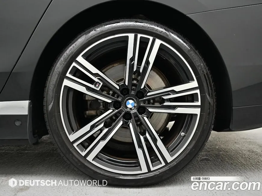 BMW i7 2023 из KR, фото 9