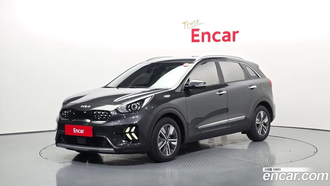 Kia Niro — фото 1