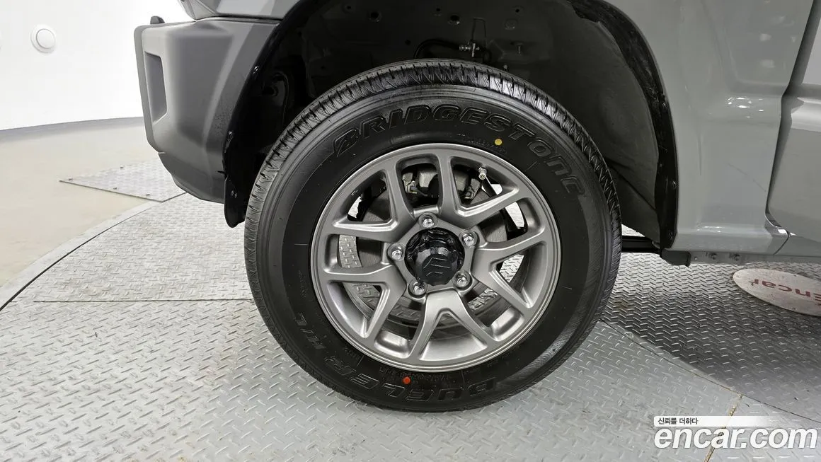 Suzuki Jimny 2025 из KR, фото 9