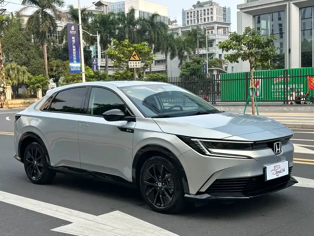 Honda e:NP2 — фото 4