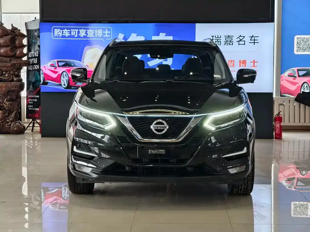 Nissan Qashqai — фото 1