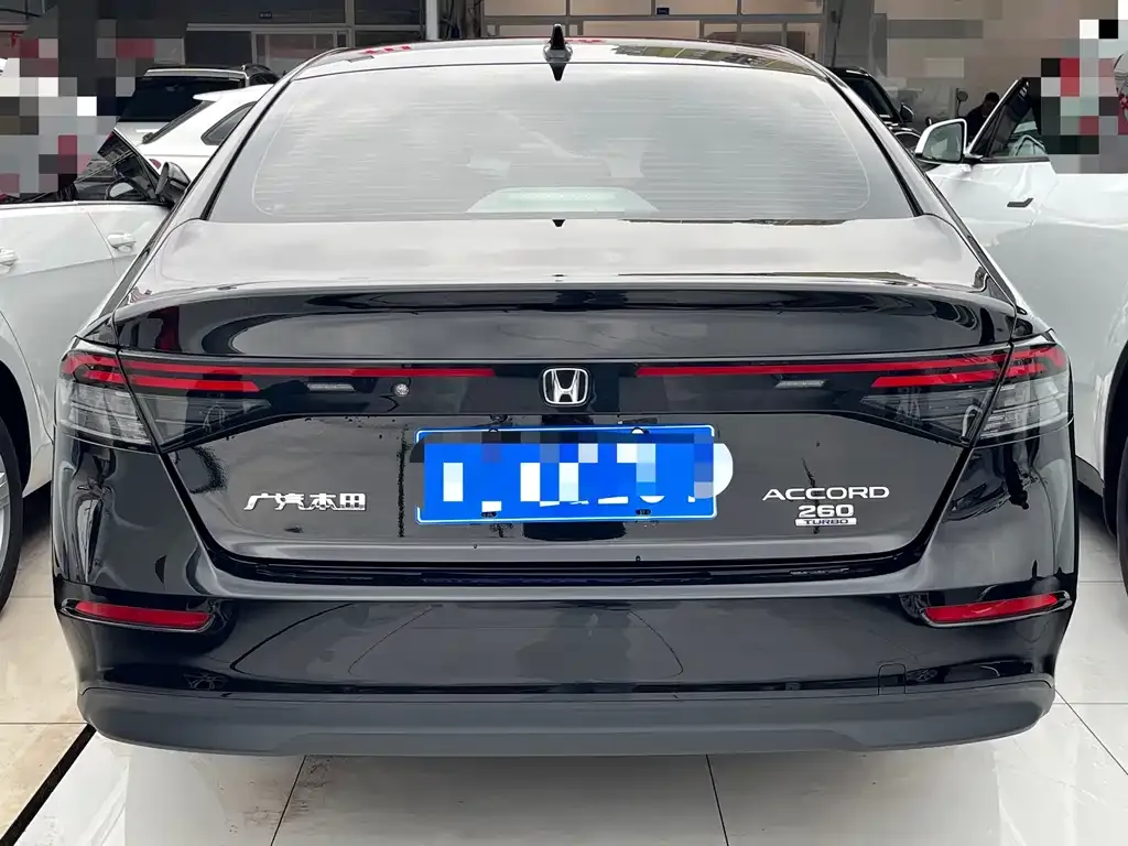 Honda Accord — фото 3