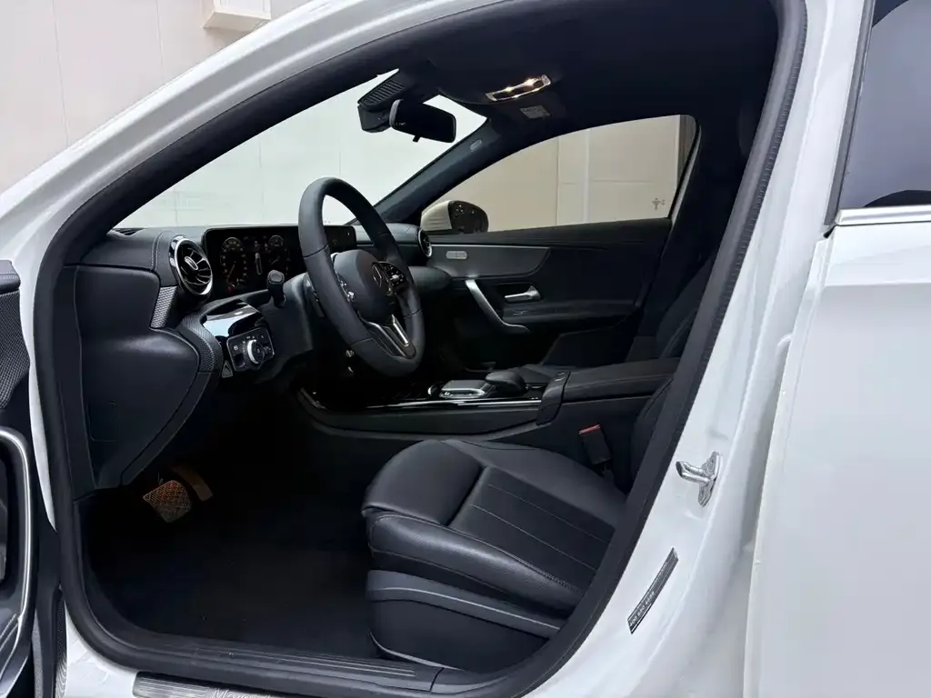 Mercedes-Benz A-Class 2022 из CN, фото 7