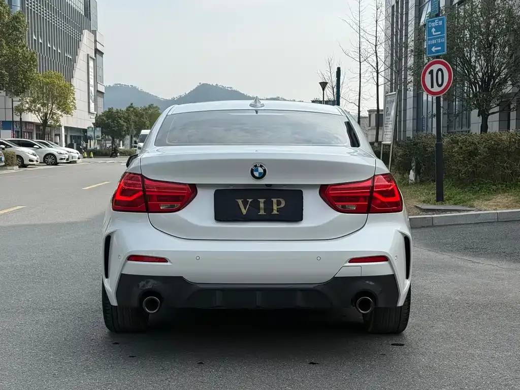 BMW 1 Series 2022 из CN, фото 6