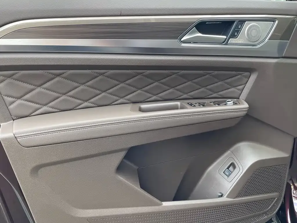 Volkswagen Viloran 2021 из CN, фото 4