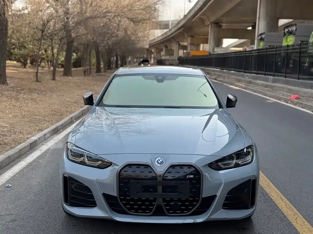 BMW i4 2023 из CN, фото 4
