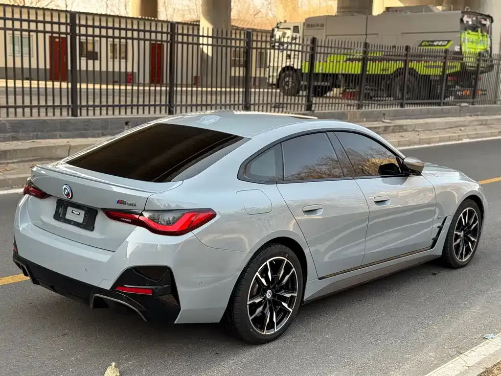 BMW i4 2023 из CN, фото 9