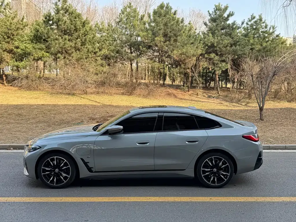 BMW i4 2023 из CN, фото 6