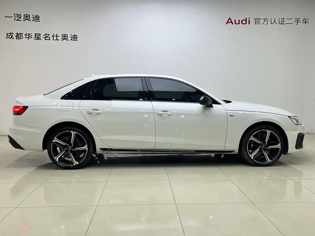 Audi A4L 2024 из CN, фото 9