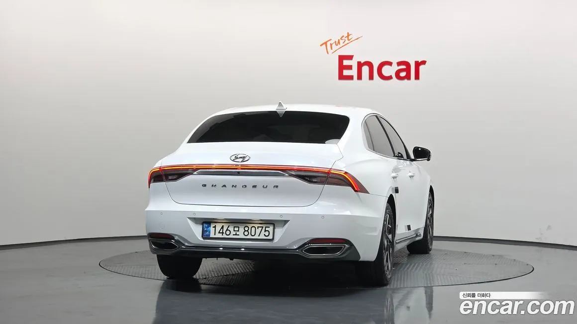 Hyundai Grandeur 2022 из KR, фото 2