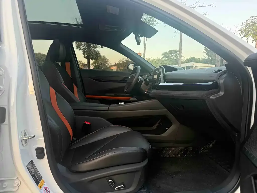 Changan UNI-V 2022 из CN, фото 6