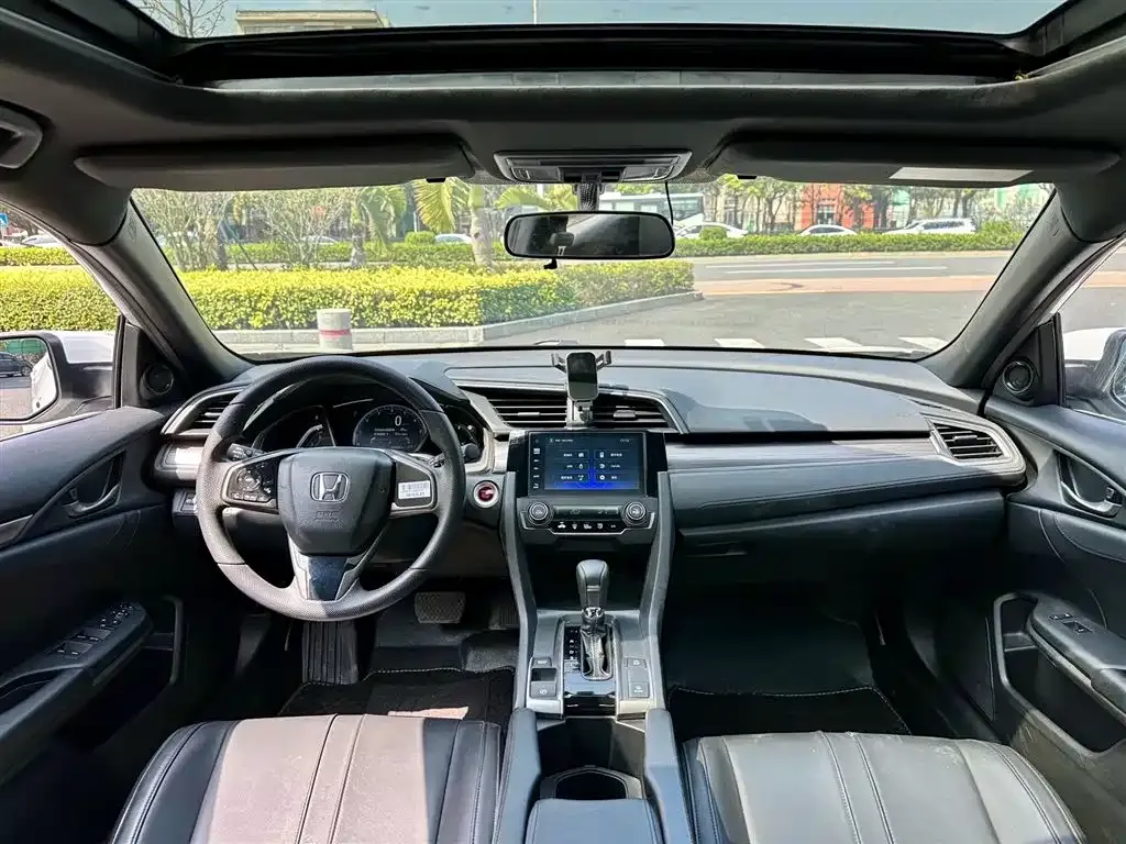 Honda Civic — фото 4