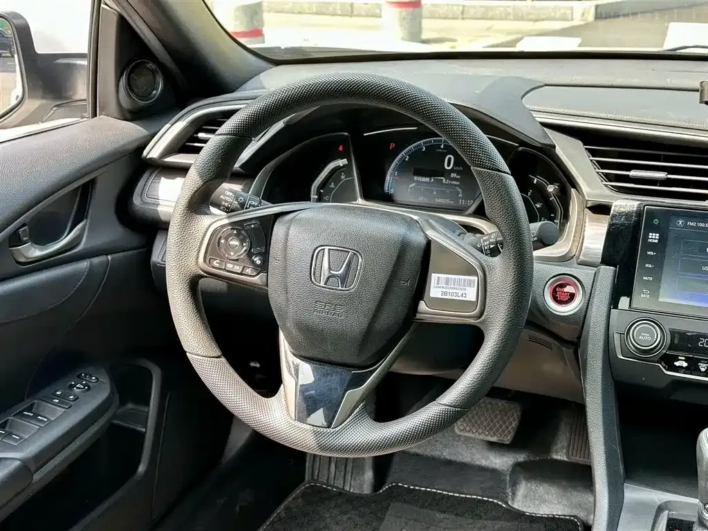 Honda Civic — фото 7