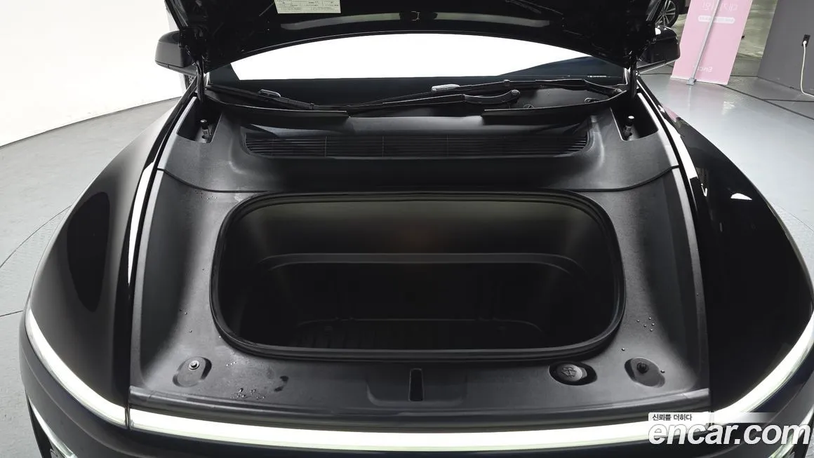 Tesla Model Y 2025 из KR, фото 6