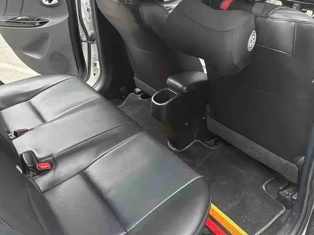 Toyota Yaris L 2022 из CN, фото 4