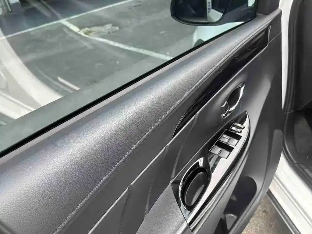 Toyota Yaris L 2022 из CN, фото 3