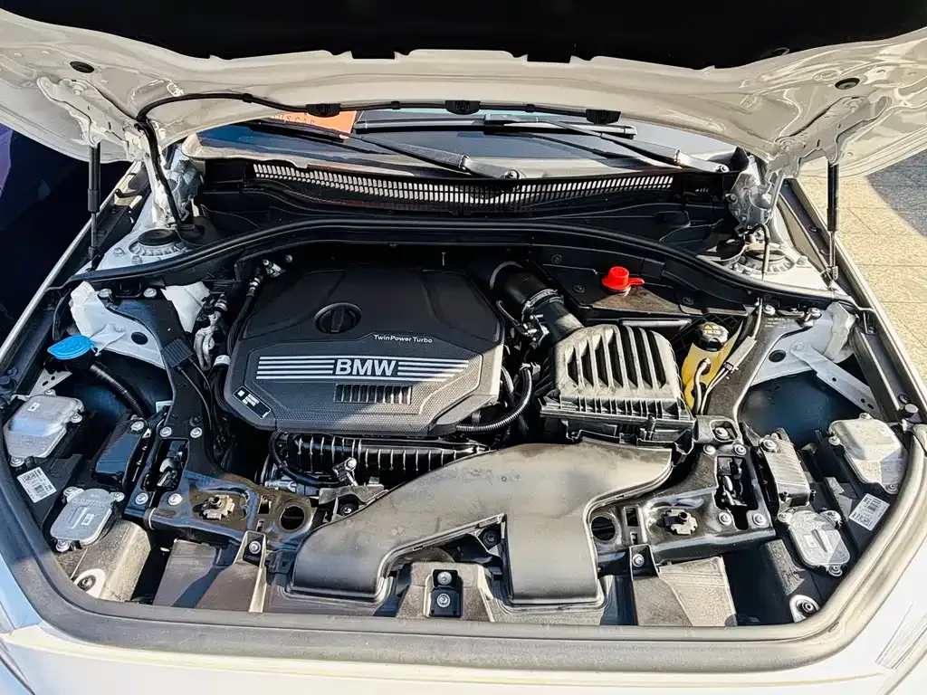 BMW 1 Series 2023 из CN, фото 10