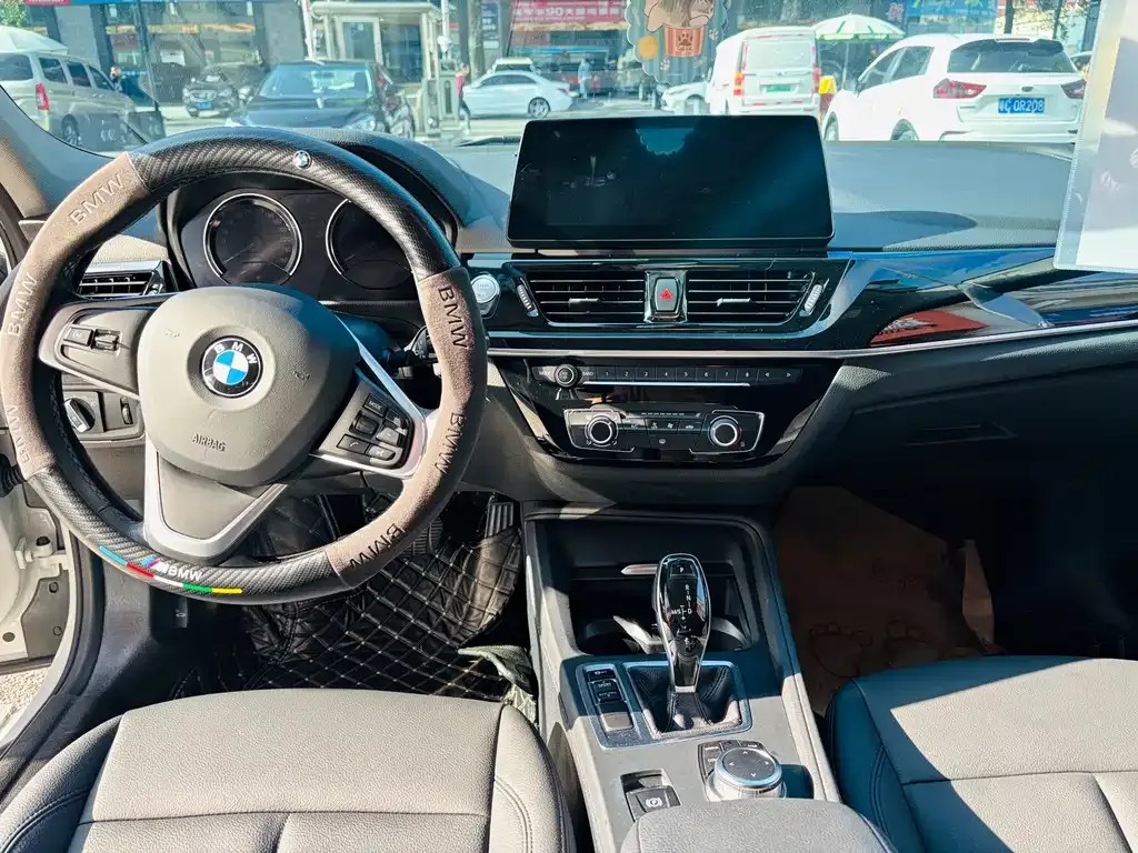 BMW 1 Series 2023 из CN, фото 6