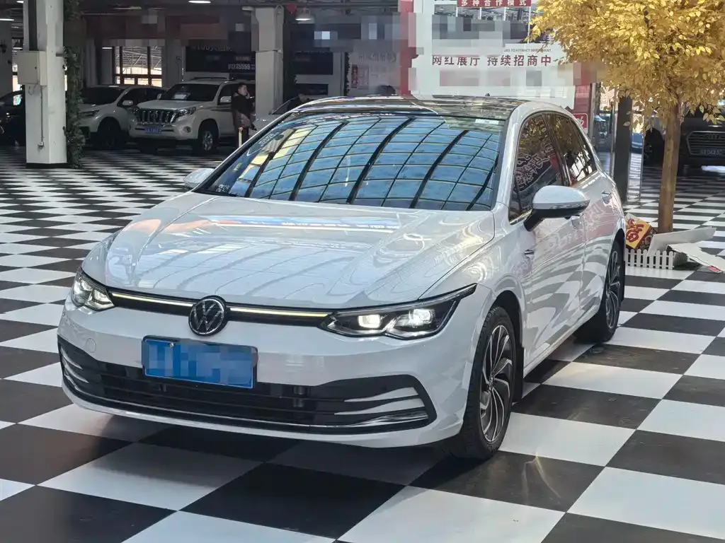 Volkswagen Golf 2021 из CN, фото 1