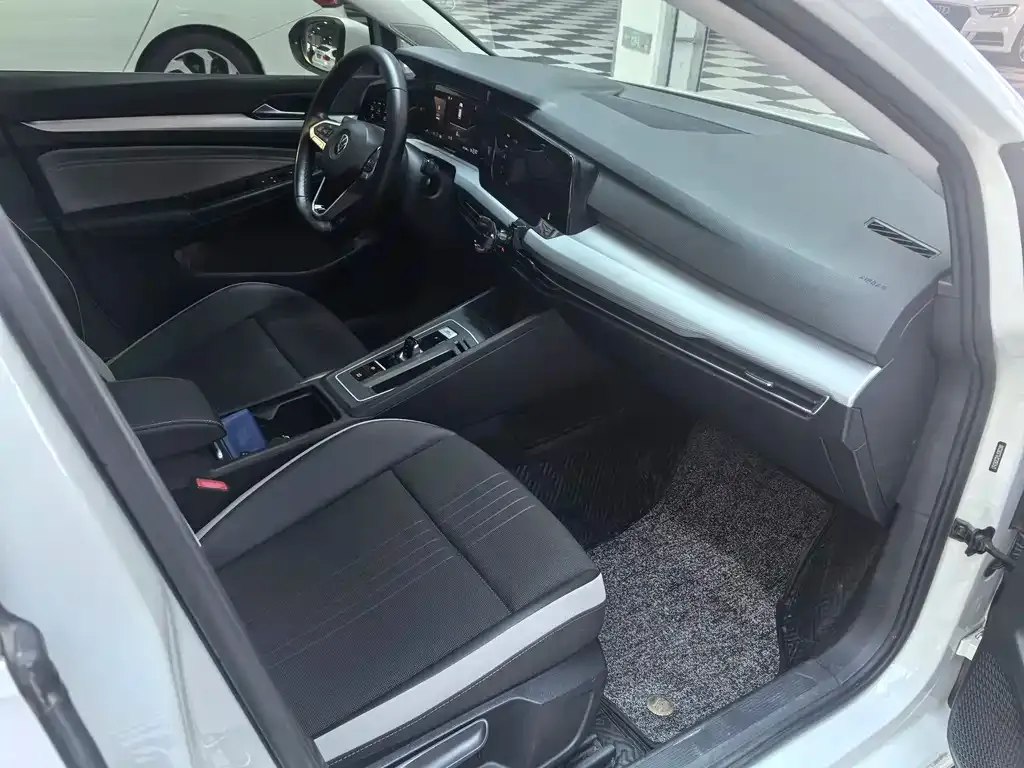Volkswagen Golf 2021 из CN, фото 6