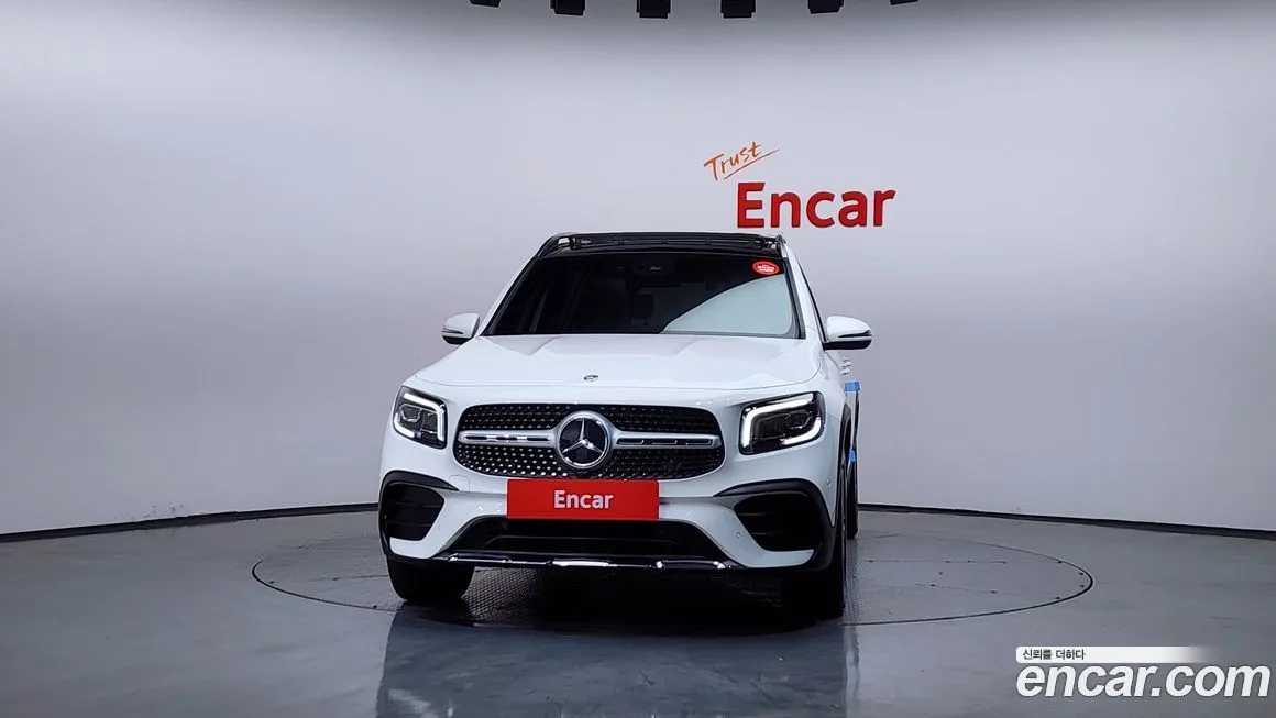 Mercedes-Benz GLB-Class — фото 2