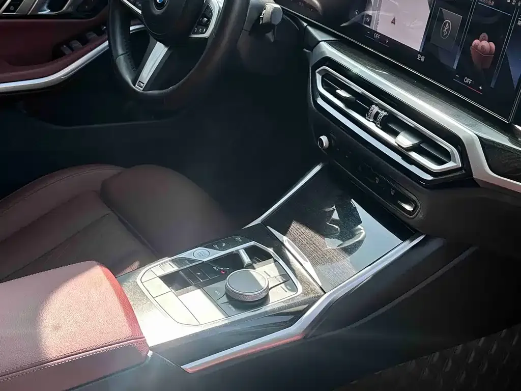 BMW 3 Series 2023 из CN, фото 3