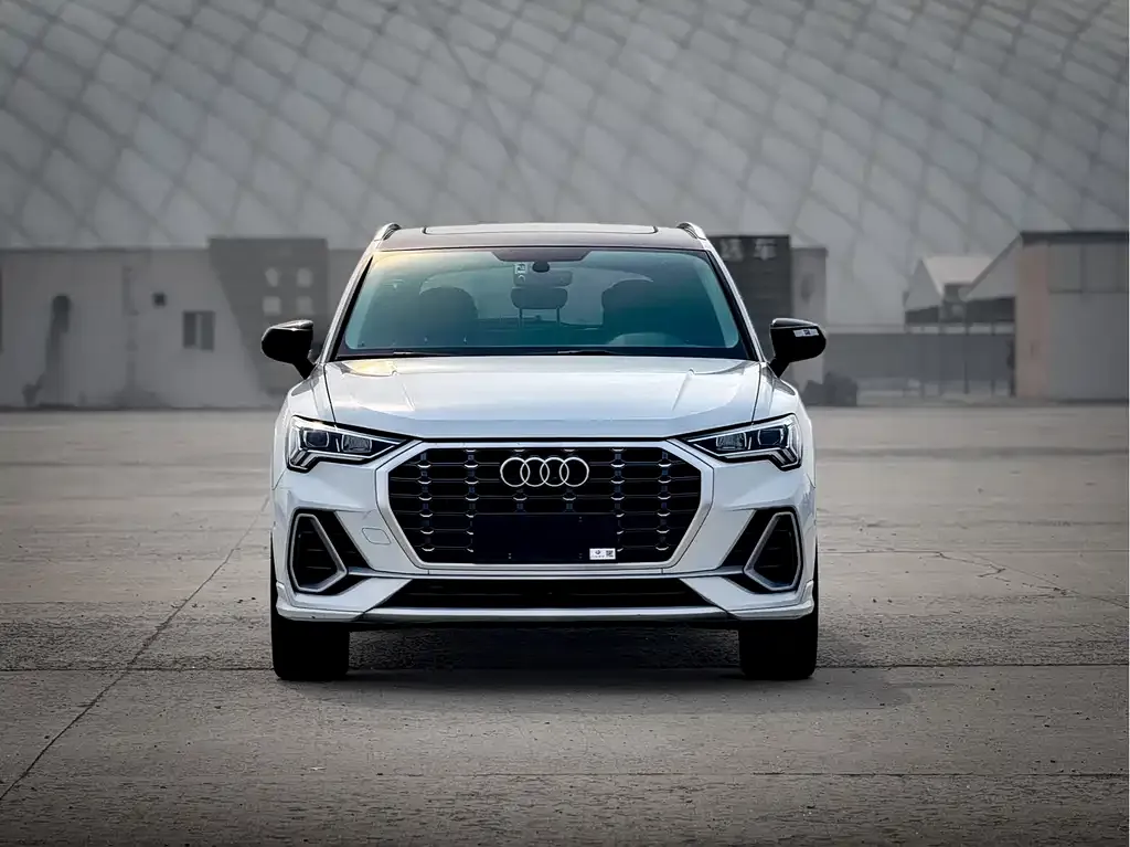 Audi Q3 2021 из CN, фото 6