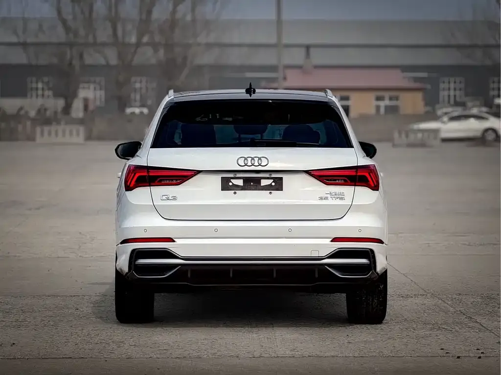 Audi Q3 2021 из CN, фото 3