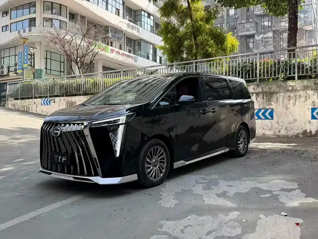 GAC Motor Trumpchi M8 — фото 1