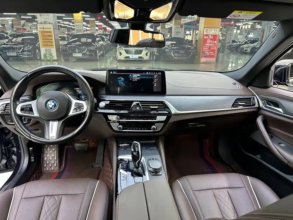 BMW 5 Series New Energy — фото 10