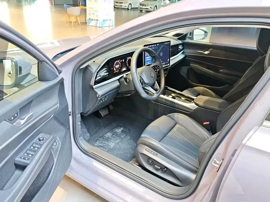 Volkswagen Passat — фото 10