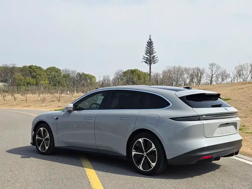 NIO ET5T 2024 из CN, фото 6