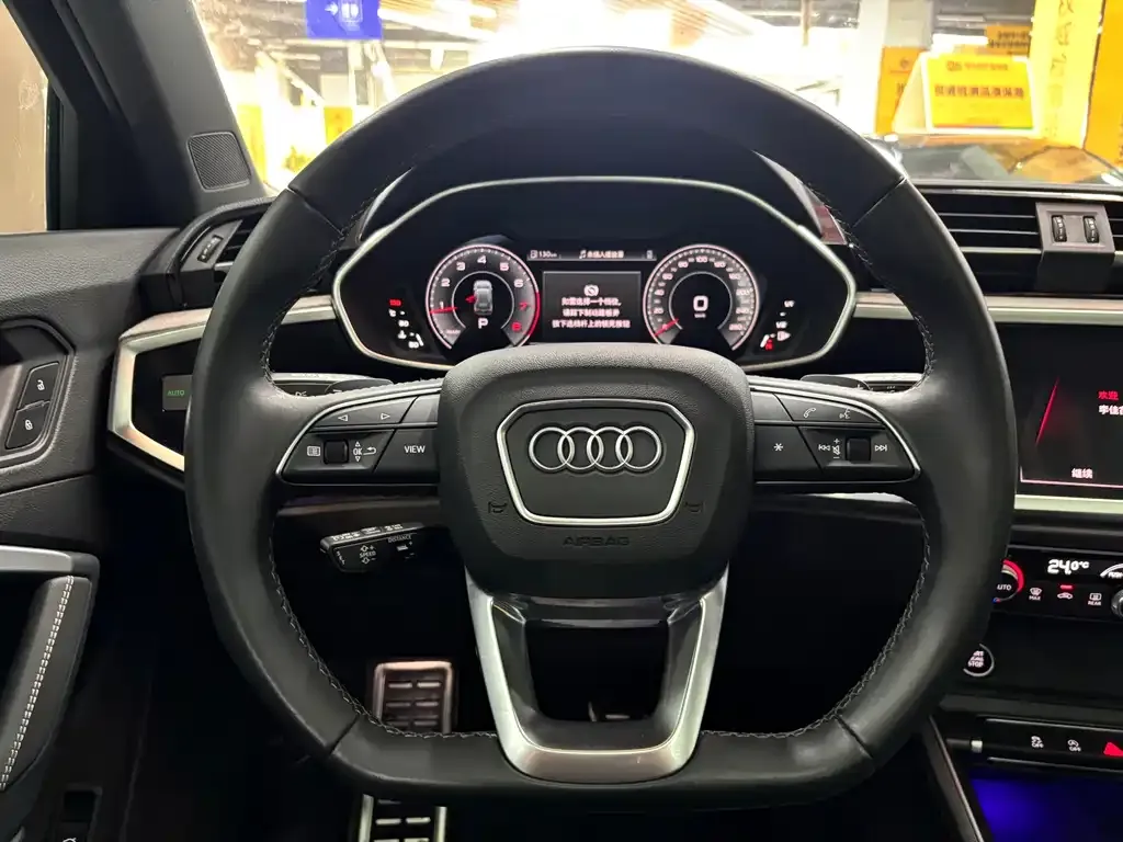 Audi Q3 — фото 7