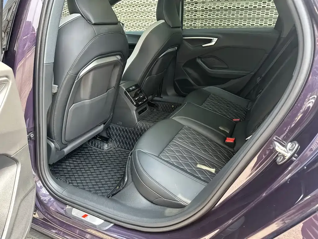 Audi A5L 2025 из CN, фото 3