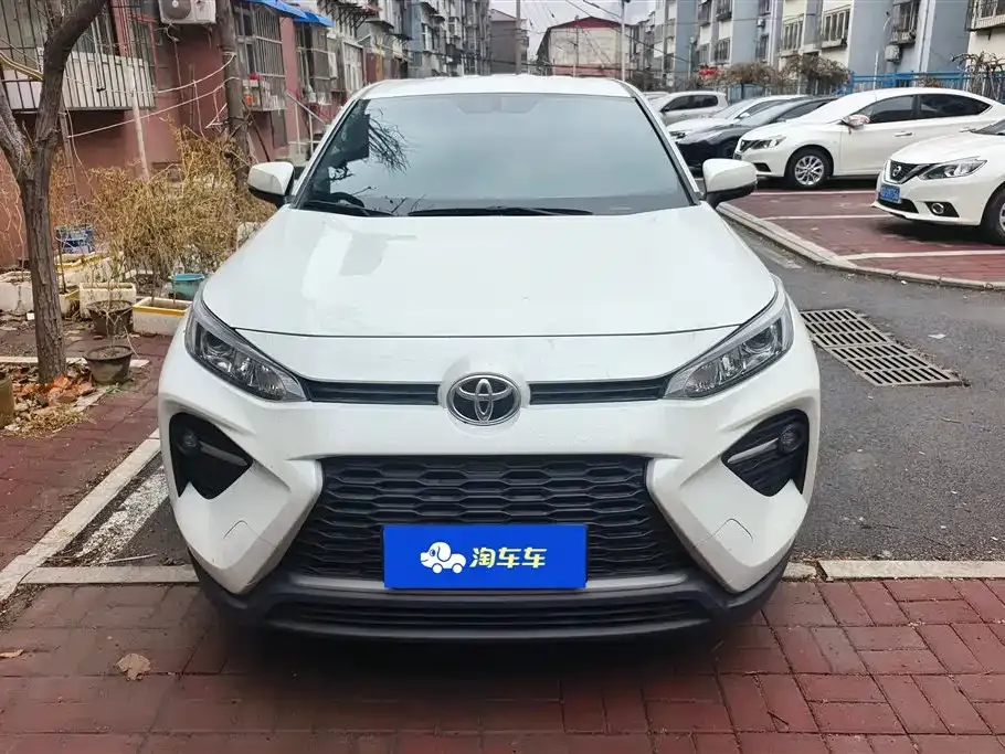 Toyota Wildlander — фото 10