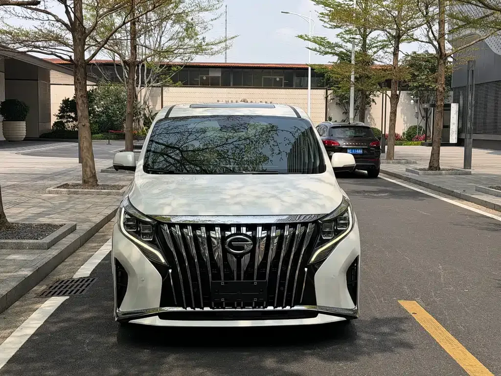 GAC Motor Trumpchi M8 — фото 10